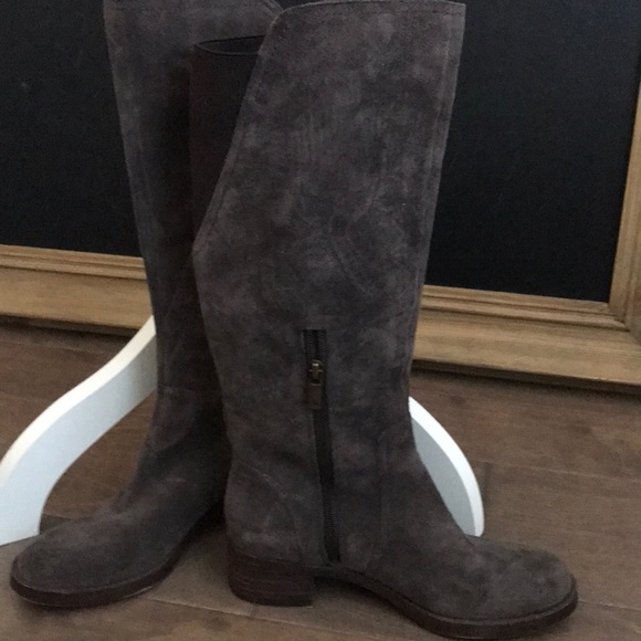 BCBG Generation Calf Length Brown Suede Boots - Picture 4 of 7